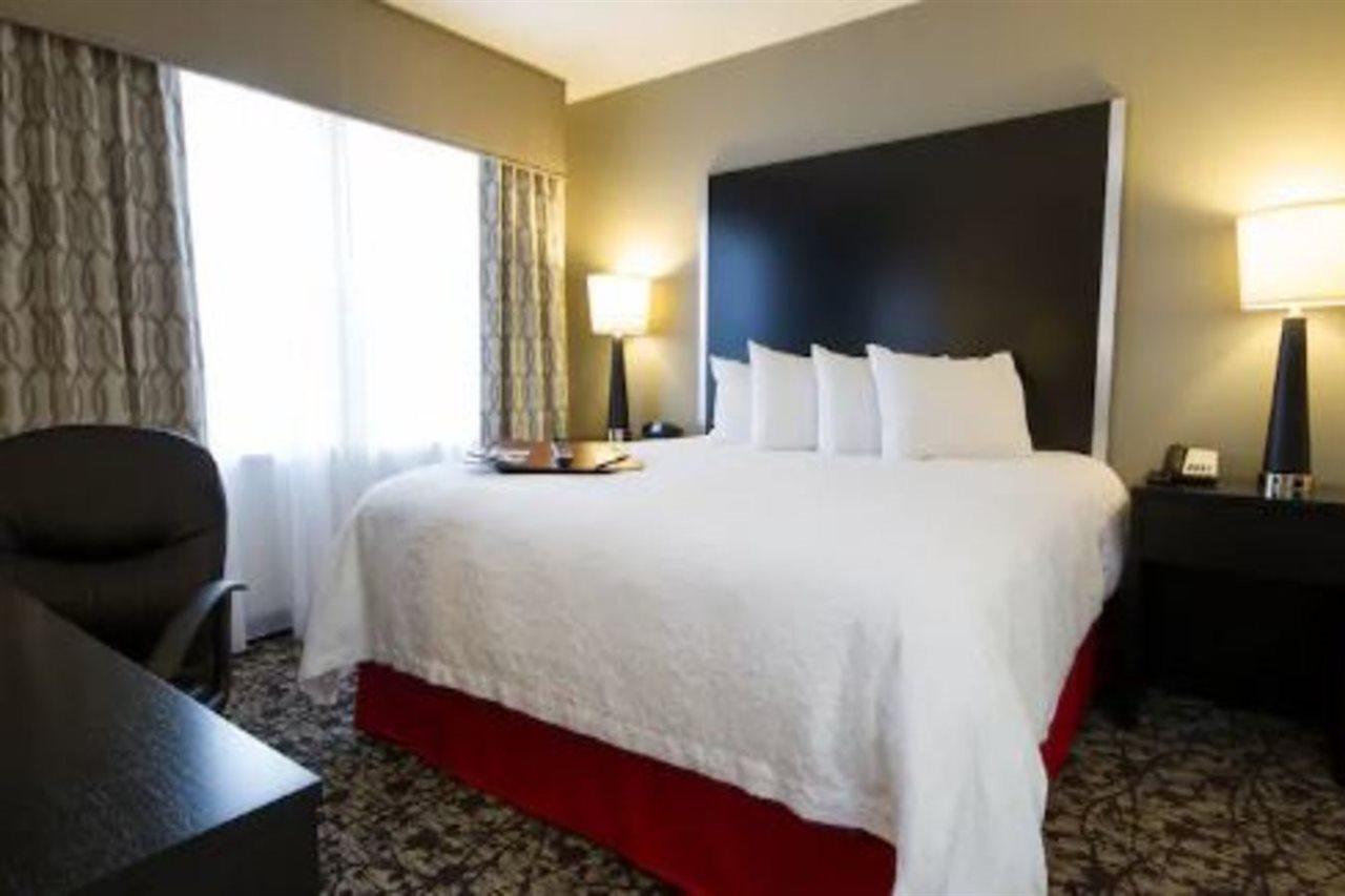 Hampton Inn & Suites Dupont Extérieur photo