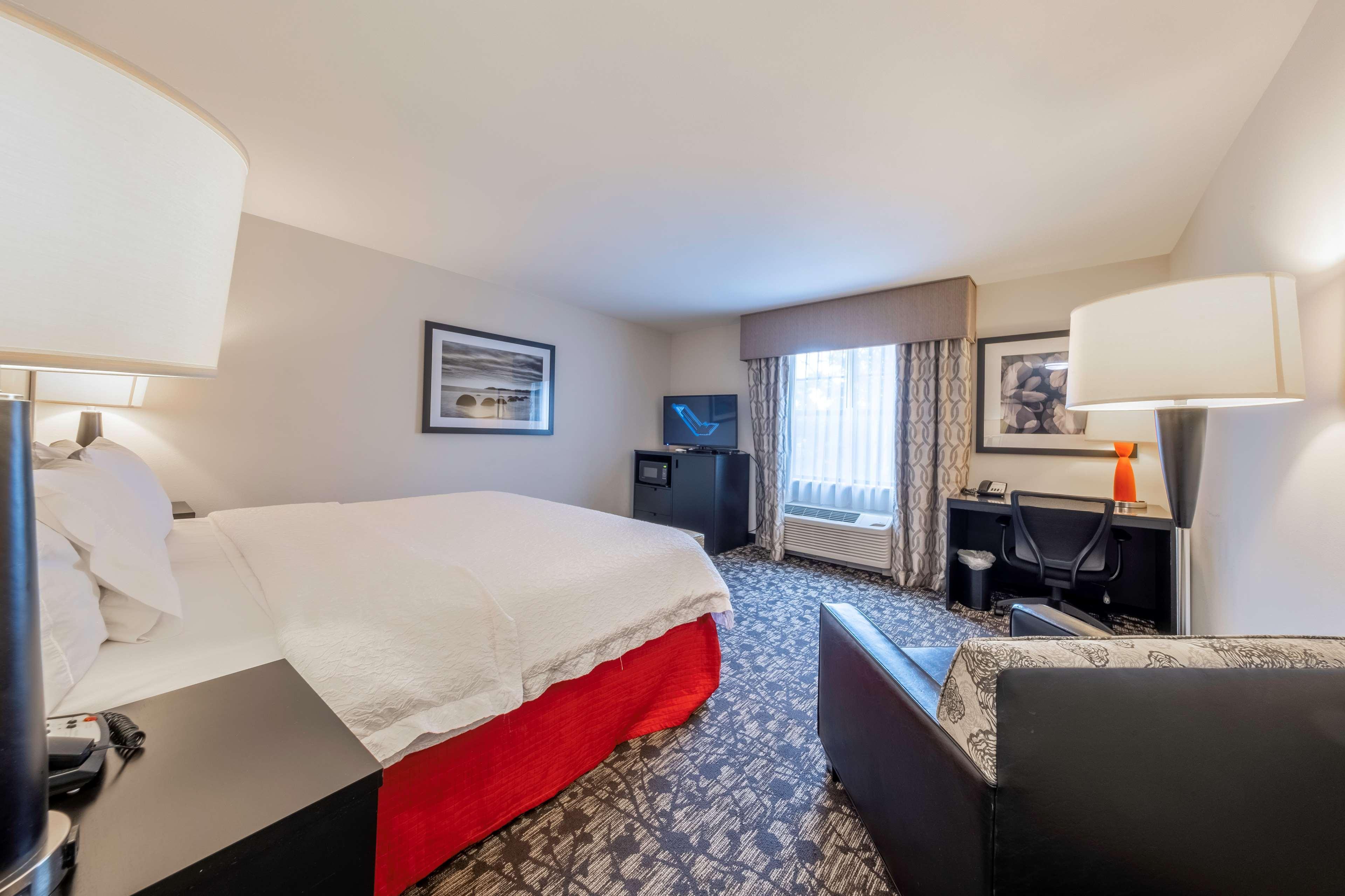 Hampton Inn & Suites Dupont Extérieur photo