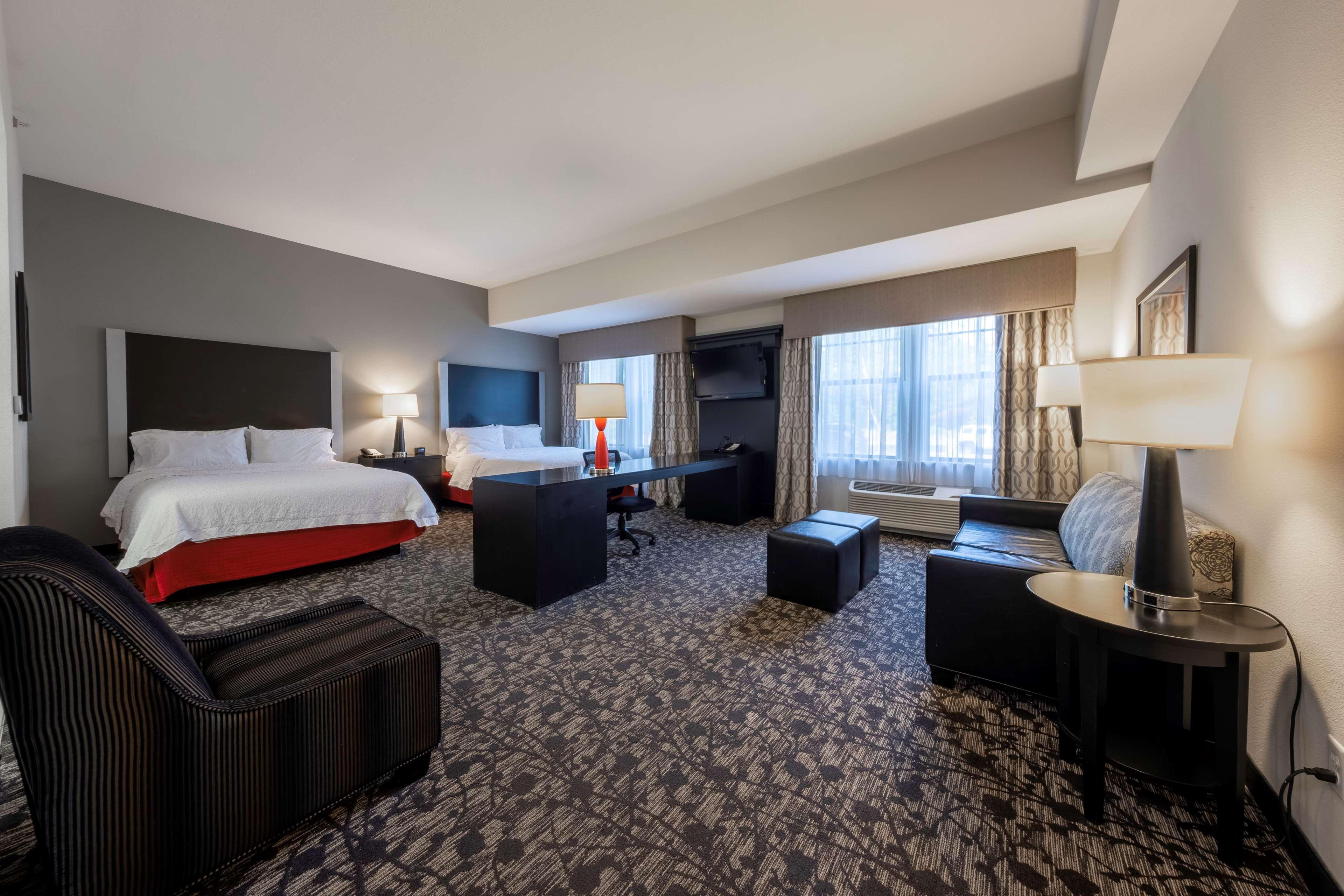 Hampton Inn & Suites Dupont Extérieur photo