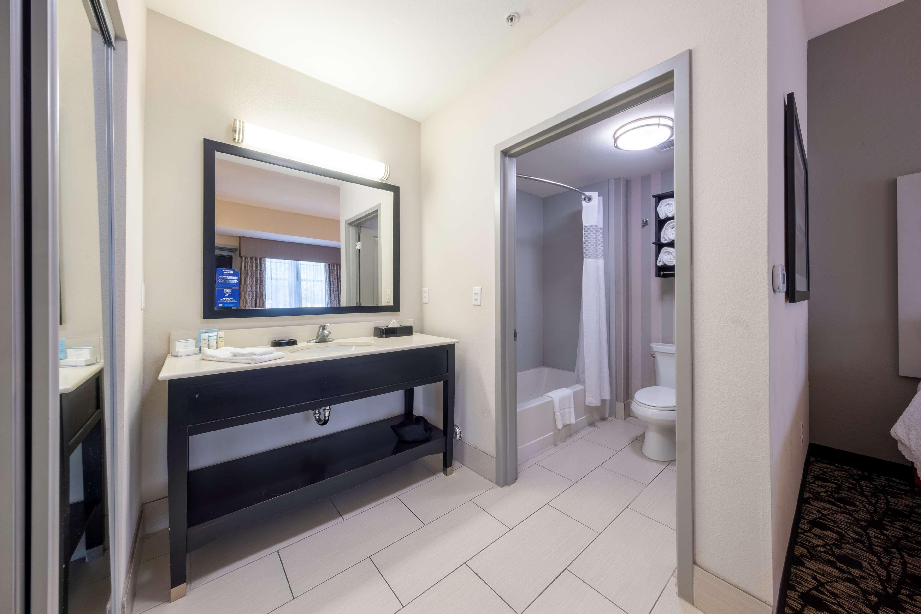 Hampton Inn & Suites Dupont Extérieur photo