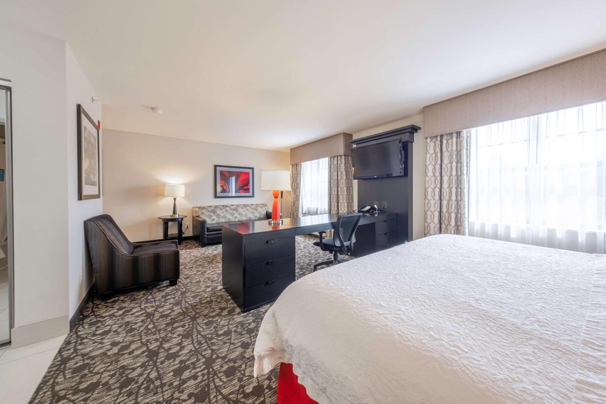 Hampton Inn & Suites Dupont Extérieur photo