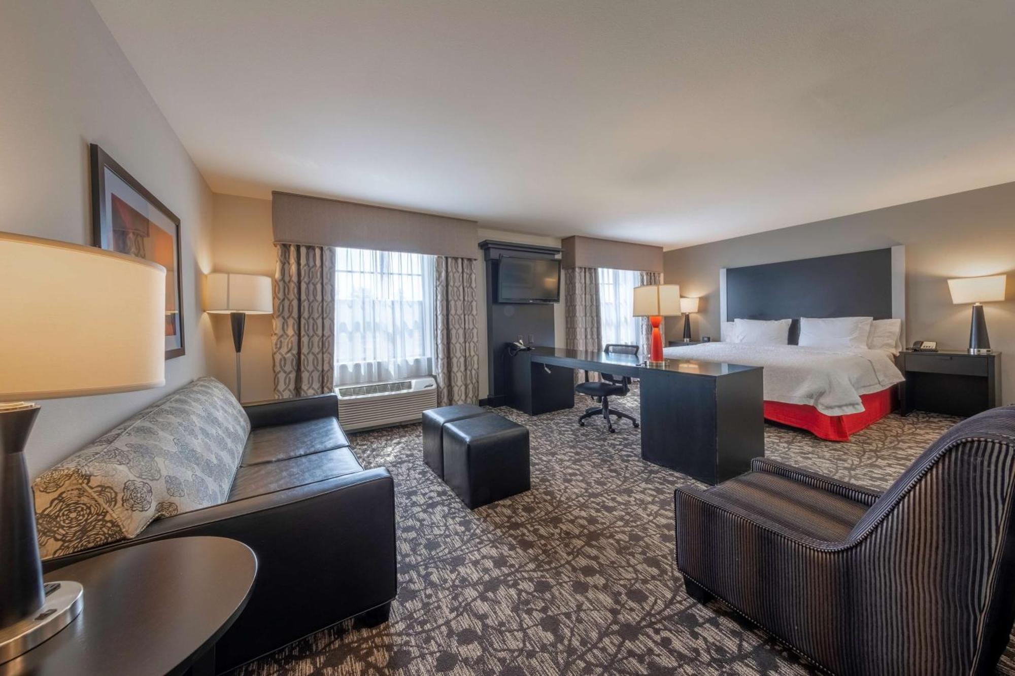 Hampton Inn & Suites Dupont Extérieur photo